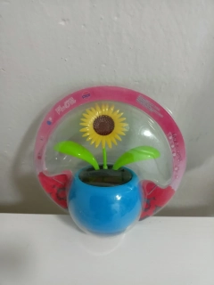 Solární tančící kytička